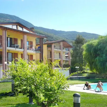 Pool House Montagna Montecchio Colico
